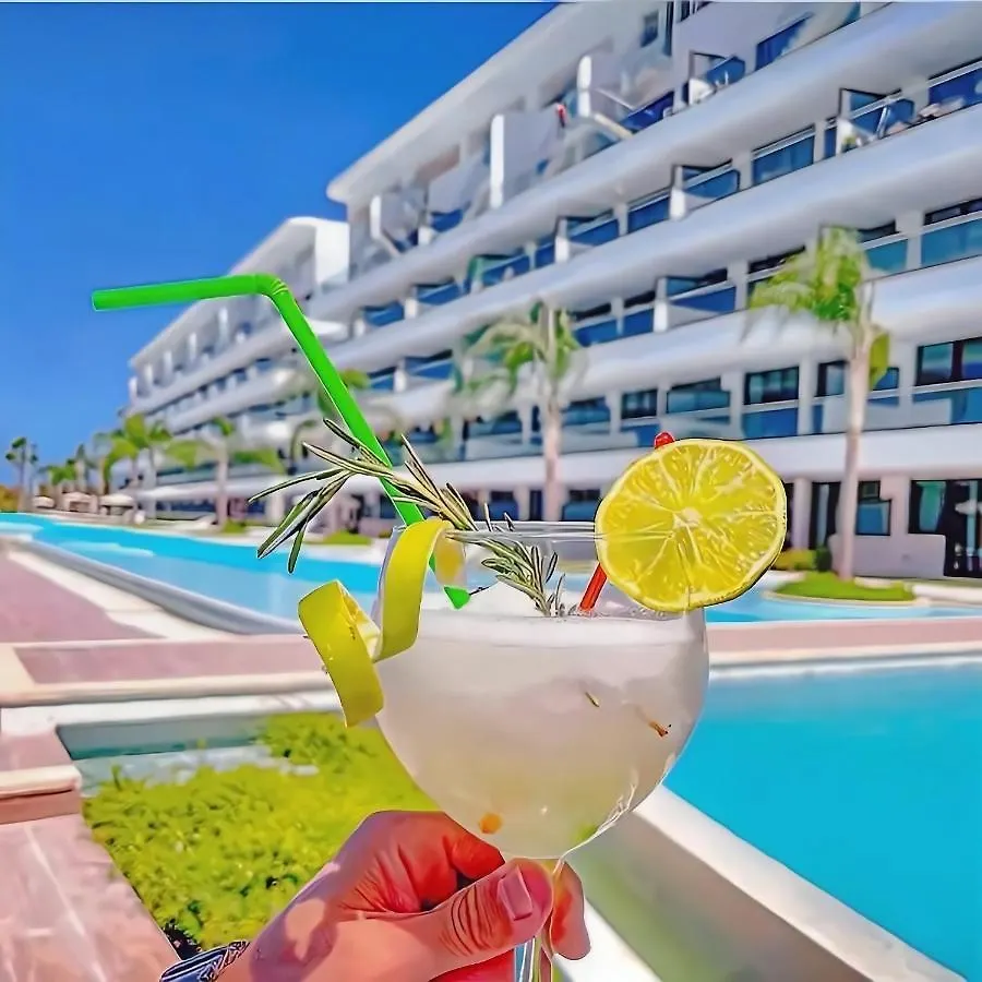 Apartment Cana Rock Star, Vista Al Campo De Golf Y Piscina C-303, B-400, B-506 Y B-502